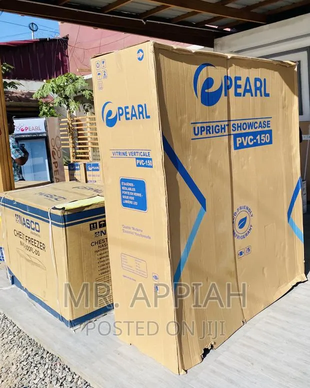 Pearl 950ltr 3 Door Display Fridge/Beverage Cooler PVC-150 · Photo 1
