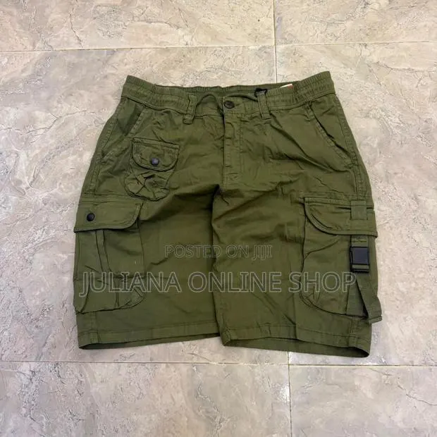 Men Side Pocket Shorts · Photo 1