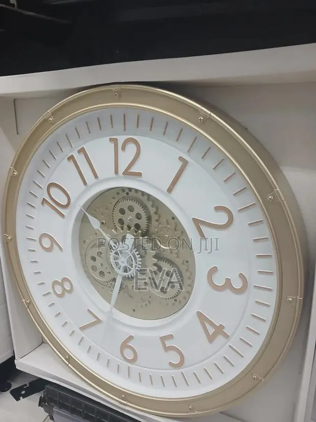 Wall Clock · Photo 1