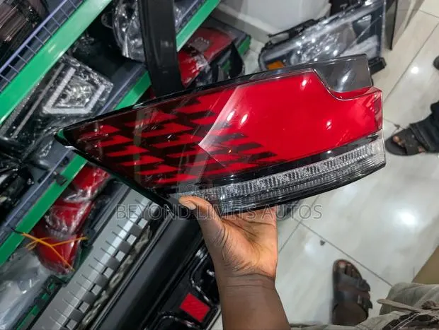 Lexus Rx 350 Rx350 2023,2024,2025 Tail Light · Photo 1
