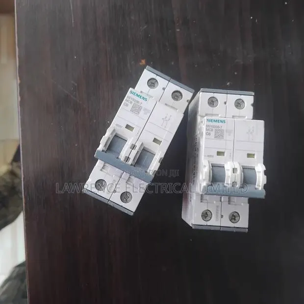 2pole S Breaker 6amps · Photo 1