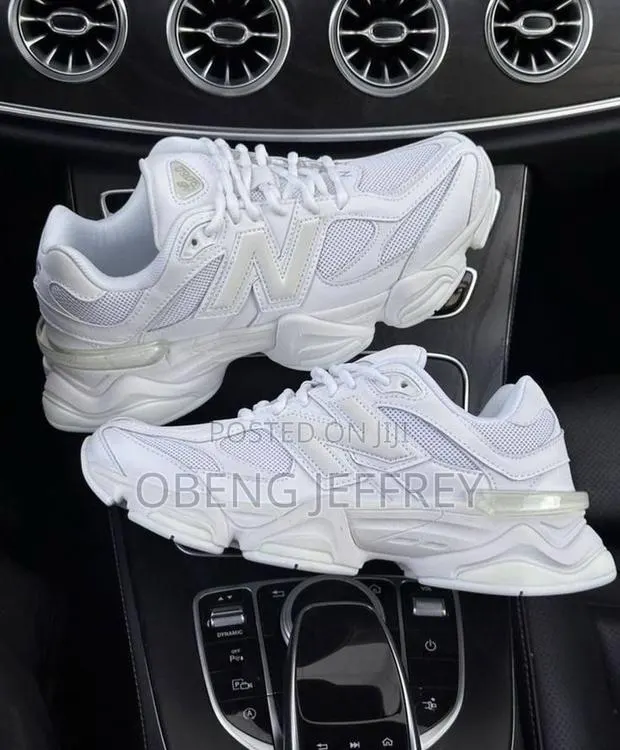 Original New Balance 9060 All White · Photo 1