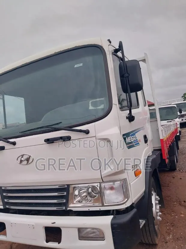 Hyundai 5ton Truck · Photo 1