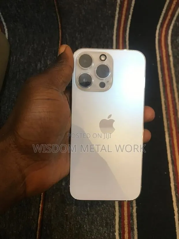 Apple iPhone 14 Pro Max 512 GB White · Photo 1