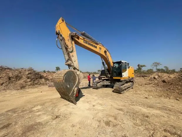 Excavator for Rentals · Photo 1