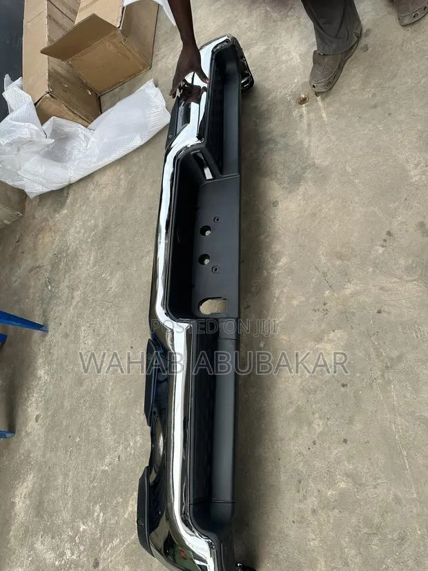 Dodge RAM 1500 2020 Rear/ Back Bumper Complete · Photo 1