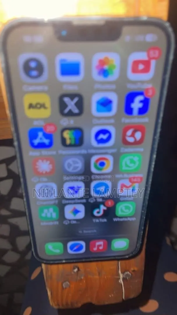 Apple iPhone 13 128 GB Blue · Photo 1