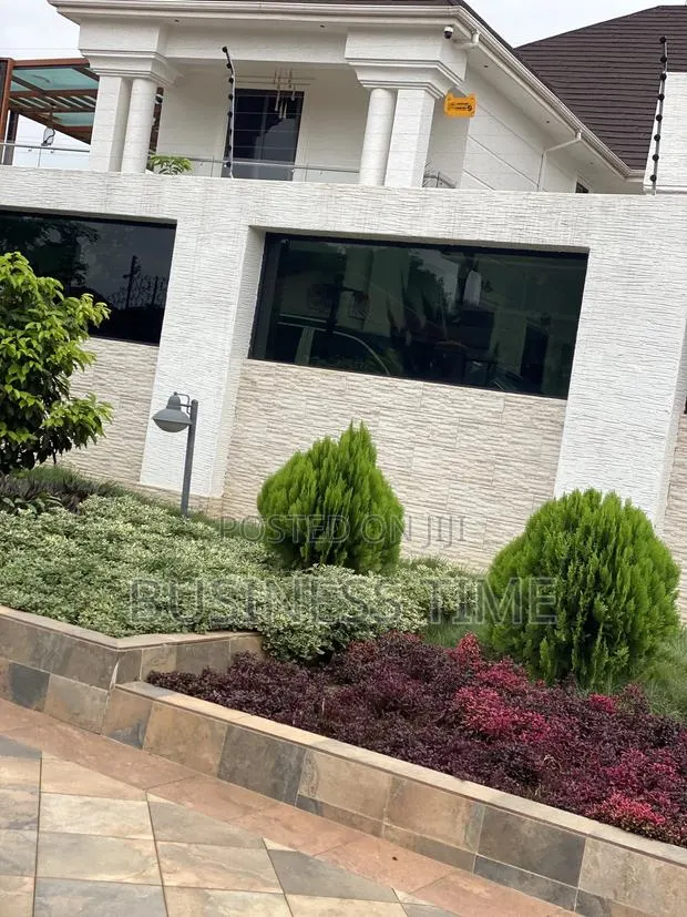 Garden and Landscaping · Photo 2