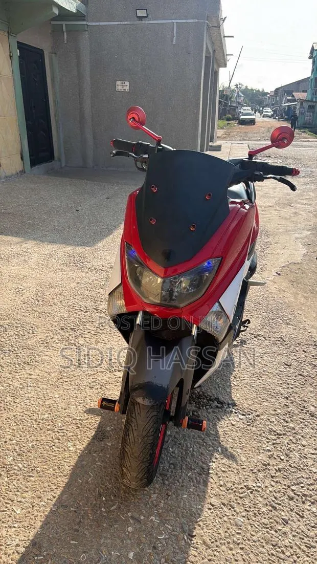 Yamaha NMAX 155 2016 Red · Photo 1