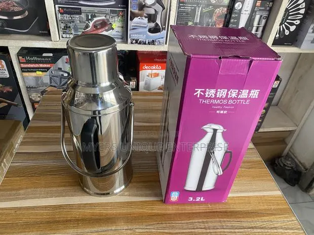 3.2L Stainless Steel Thermos Flask With Handle · Photo 1