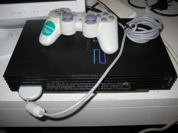 Sony Playstation 2 · Photo 1