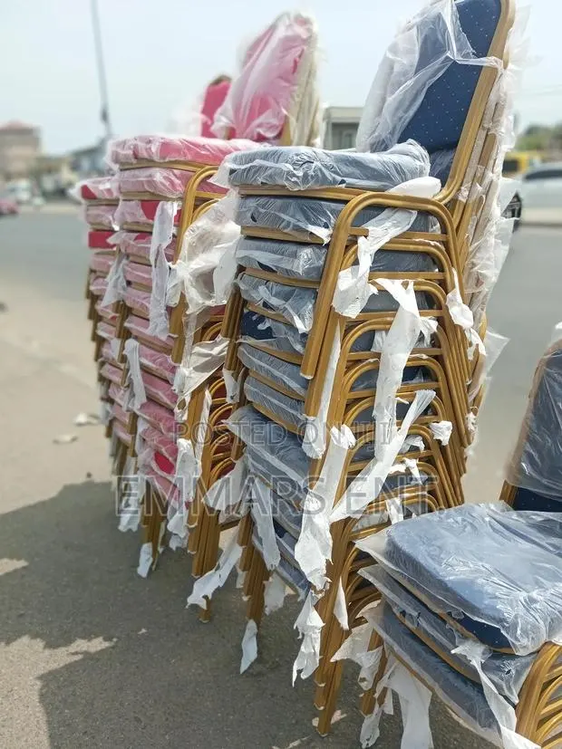 Beautiful Banquet Chairs · Photo 1