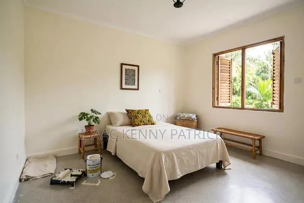 Professional House Painter in Kumasi - Interior & Exterior POP · Photo 1