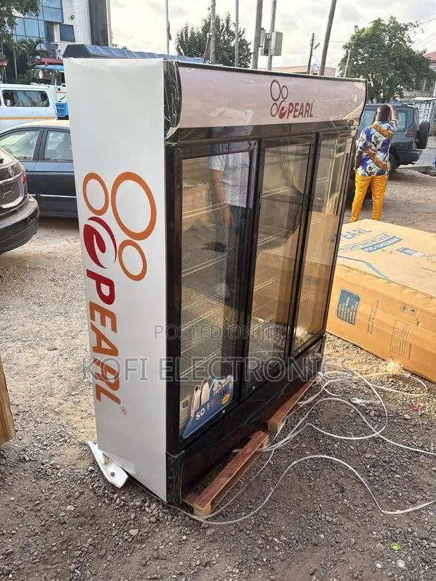 Pearl 950l Display Freezer Perfect for High-Demand Businesses · Photo 1