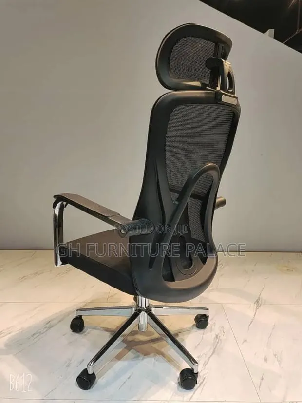Swevil Chair For Office · Photo 1