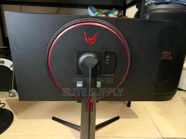LG 32inches Monitor · Photo 1