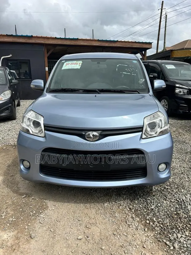 Toyota Sienta 1.5 FWD 2014 Blue · Photo 1