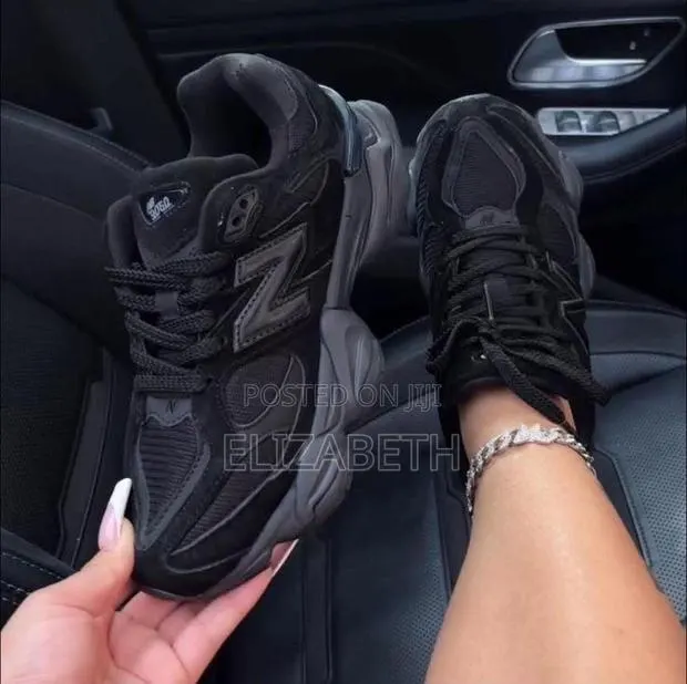 New Balance 9060- Triple Black (Black Cat) · Photo 1
