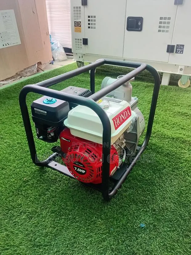 Side View of Honda Petrol Water Pump 7.5 Horse Power · Photo 1