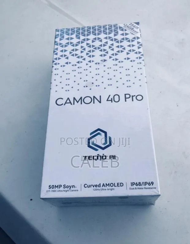 New Tecno Camon 40 Pro 5G 256 GB Blue · Photo 1