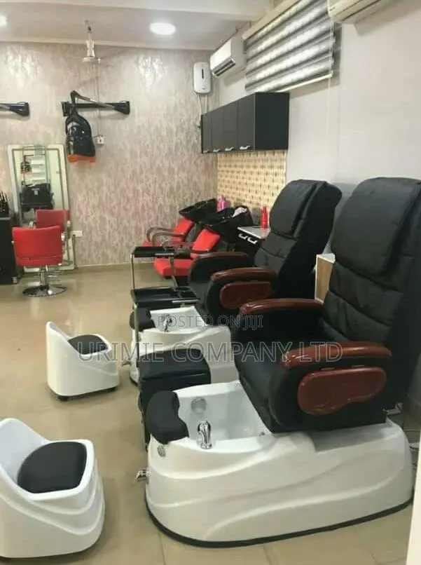 Pedicure Station Set (Jacuzzi Bowl With Massage Chair) · Photo 1