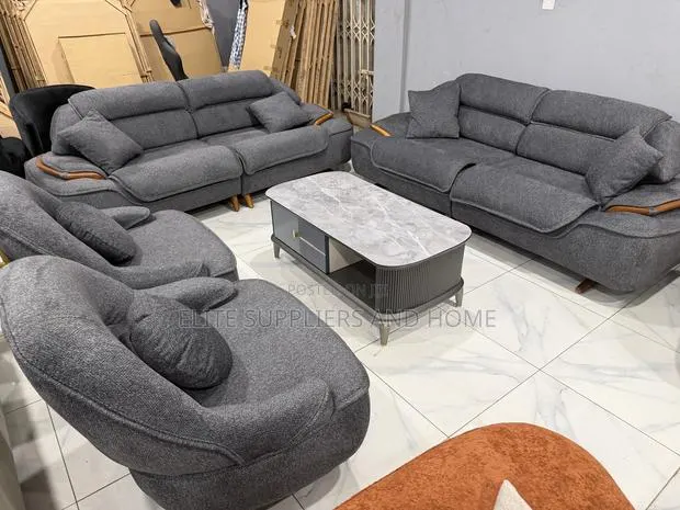 Sofa Set /Couches · Photo 1