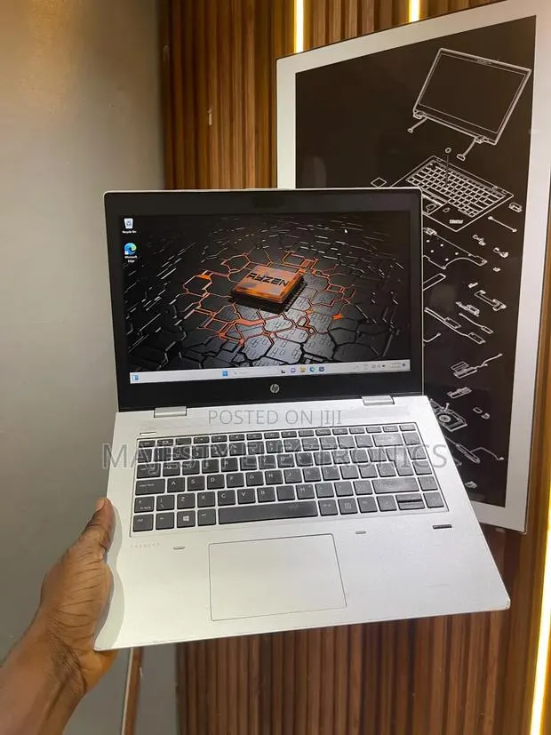 New Laptop HP ProBook 430 G4 8GB AMD Ryzen 5 SSD 256GB · Photo 1