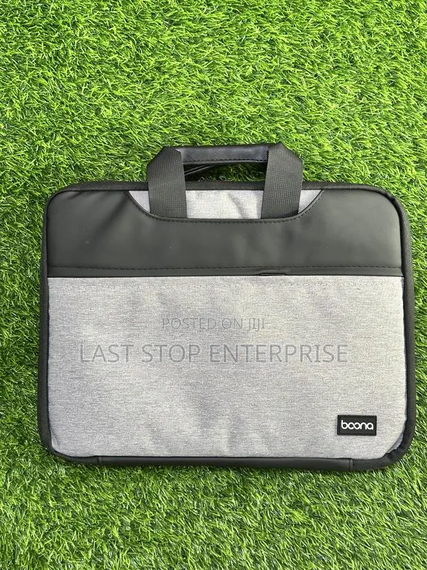 Quality and Classic Laptop Bag · Photo 1