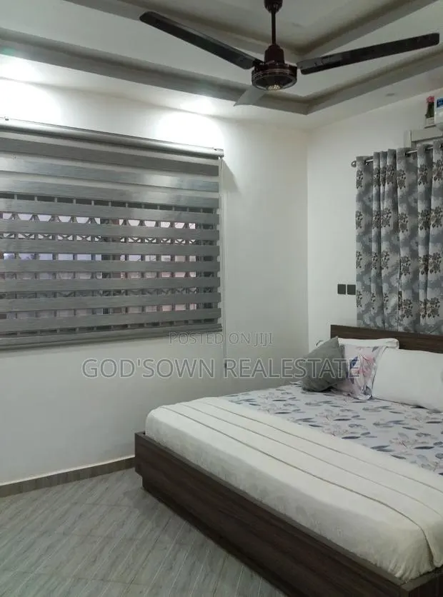 Short Stay Apartment · Photo 3