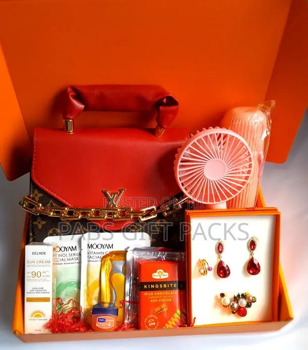 Surprise Birthday and Valantine Gift for Her · Photo 1
