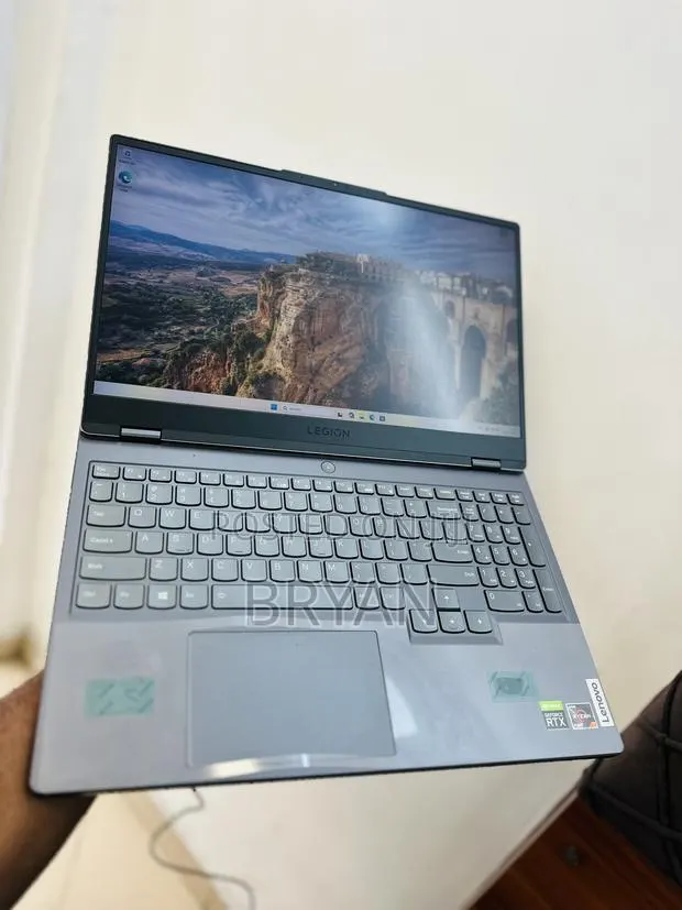 Laptop Lenovo Legion Slim 5 16GB Intel Core i7 SSD 512GB · Photo 1