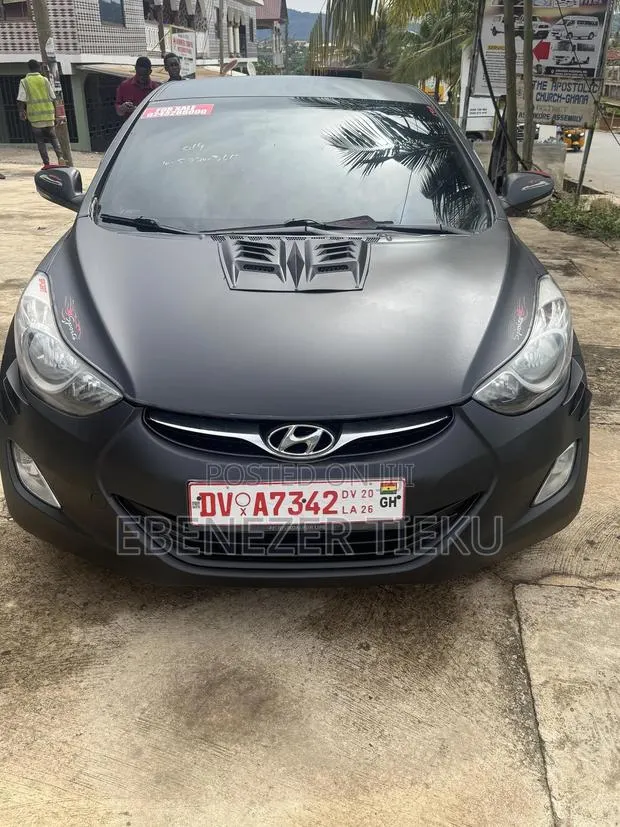 Hyundai Avante 2014 Black · Photo 1