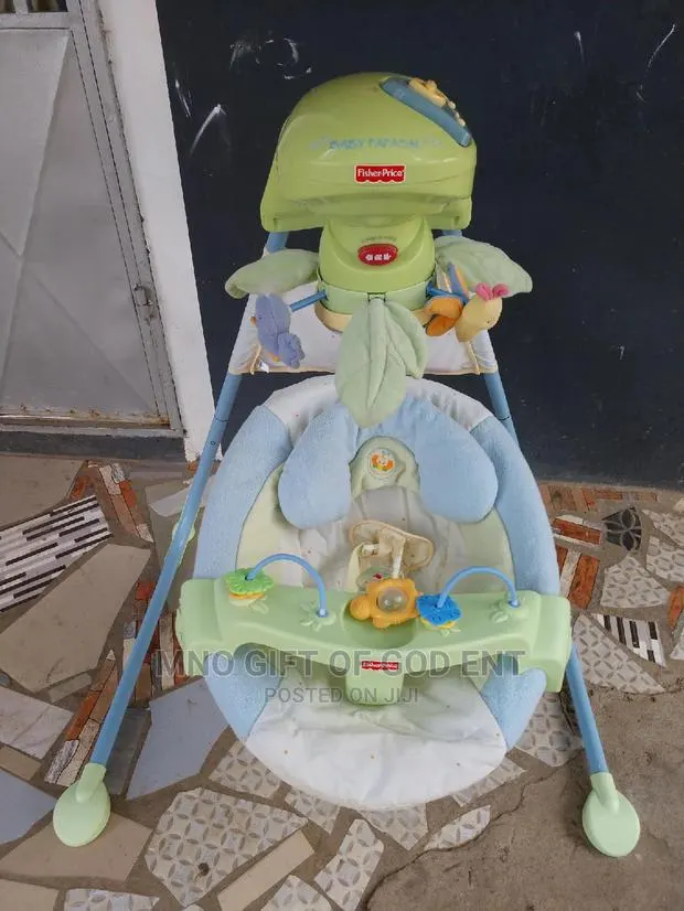 Fisher-Price Papasan Cradle Swing, Nature's Wonder · Photo 1