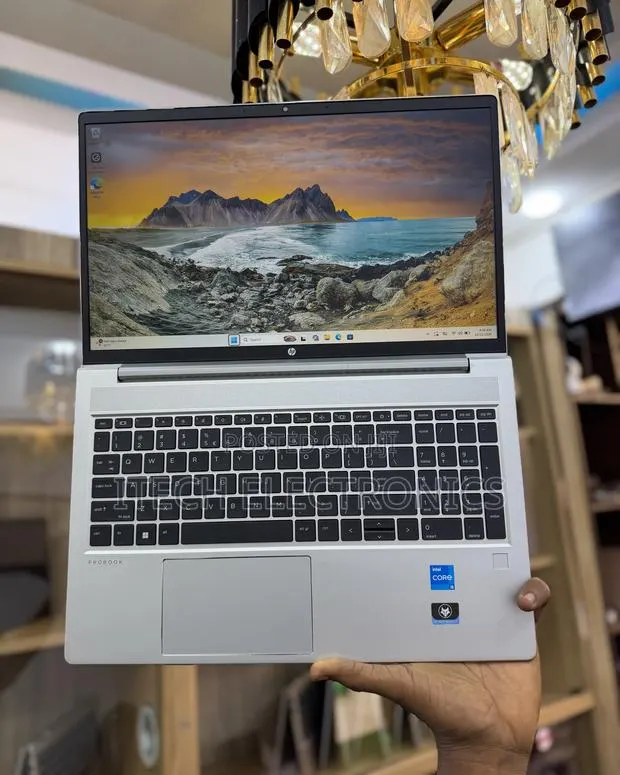Laptop HP ProBook 450 G9 16GB Intel Core i5 SSD 512GB · Photo 1