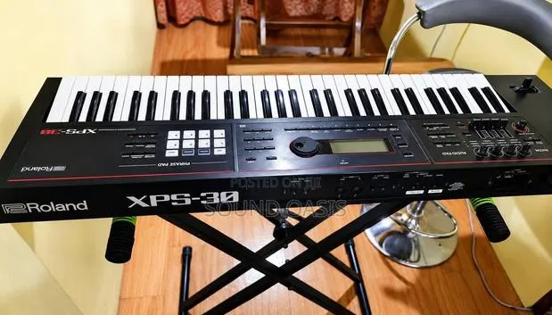 Roland XPS-30 61-Key Expandable Synthesizer Keyboard · Photo 1