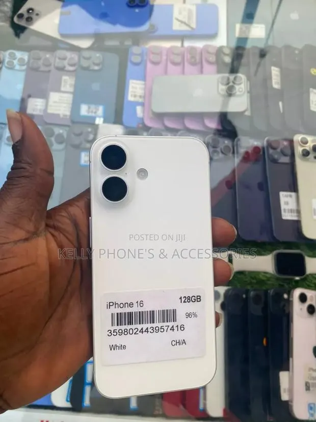 Apple iPhone 16 128 GB White · Photo 1