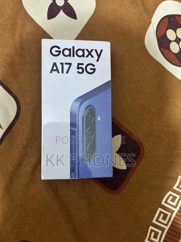 New Samsung Galaxy A17 5G 256 GB Blue · Photo 1