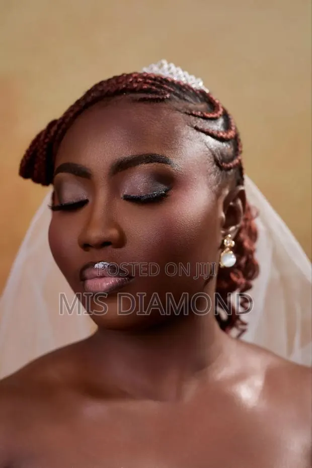 Professional Makeup Services · Photo 1