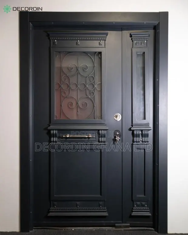 Luxury Vintage Front Door · Photo 1