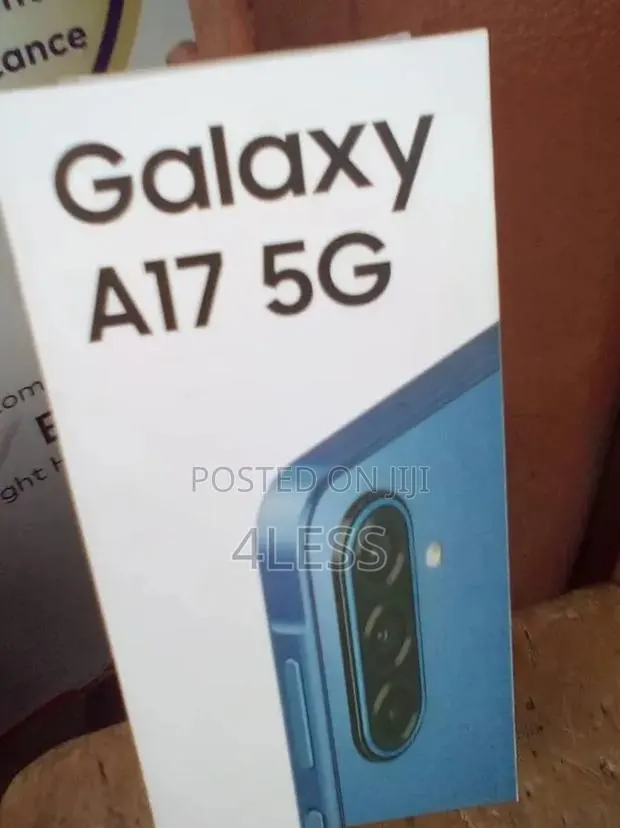 New Samsung Galaxy A17 5G 256 GB Blue · Photo 1
