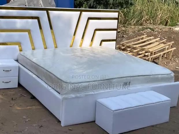 King Size Bed Ottoman Side Drawers and Mattress · Photo 1