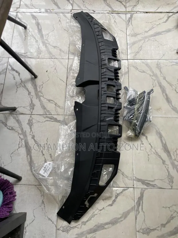 Hyundai Elantra 2021-2022-2023 Radiator Panel · Photo 1
