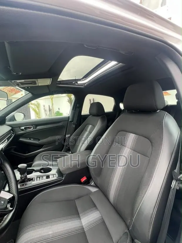 Honda Civic 2023 White · Photo 1