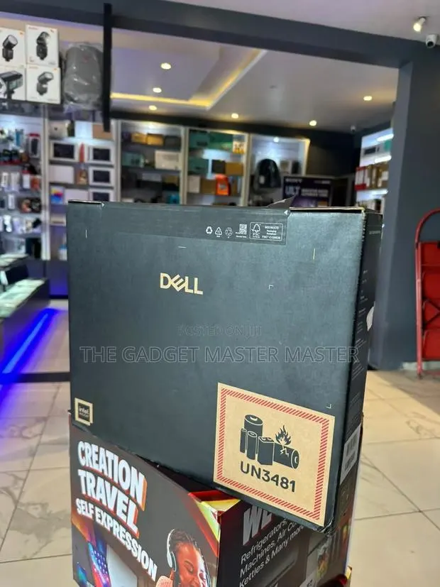 New Laptop Dell XPS 13 8GB Intel Core 5 SSD 512GB · Photo 1