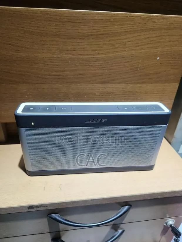Bose Soundlink Bluetooth Speaker III · Photo 1