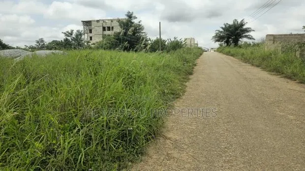 Plot of Land at Asouyeboah Ssnit Flat for Sale · Photo 1