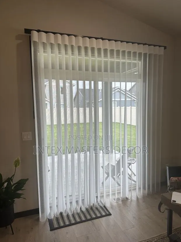 Vertical Blinds · Photo 1
