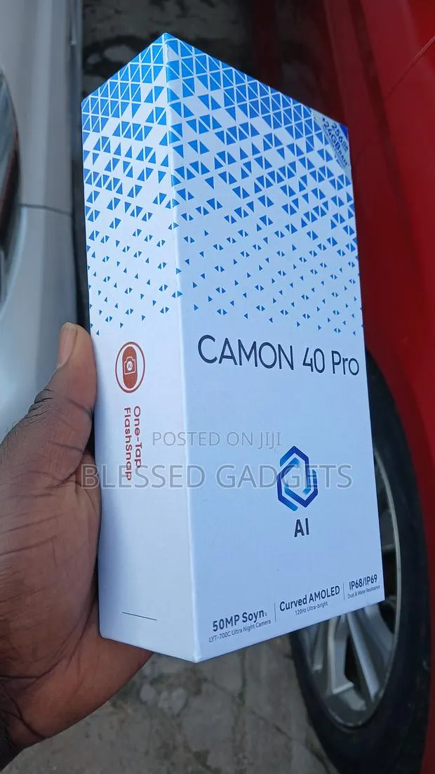 New Tecno Camon 40 Pro 4G 256 GB Gray · Photo 1
