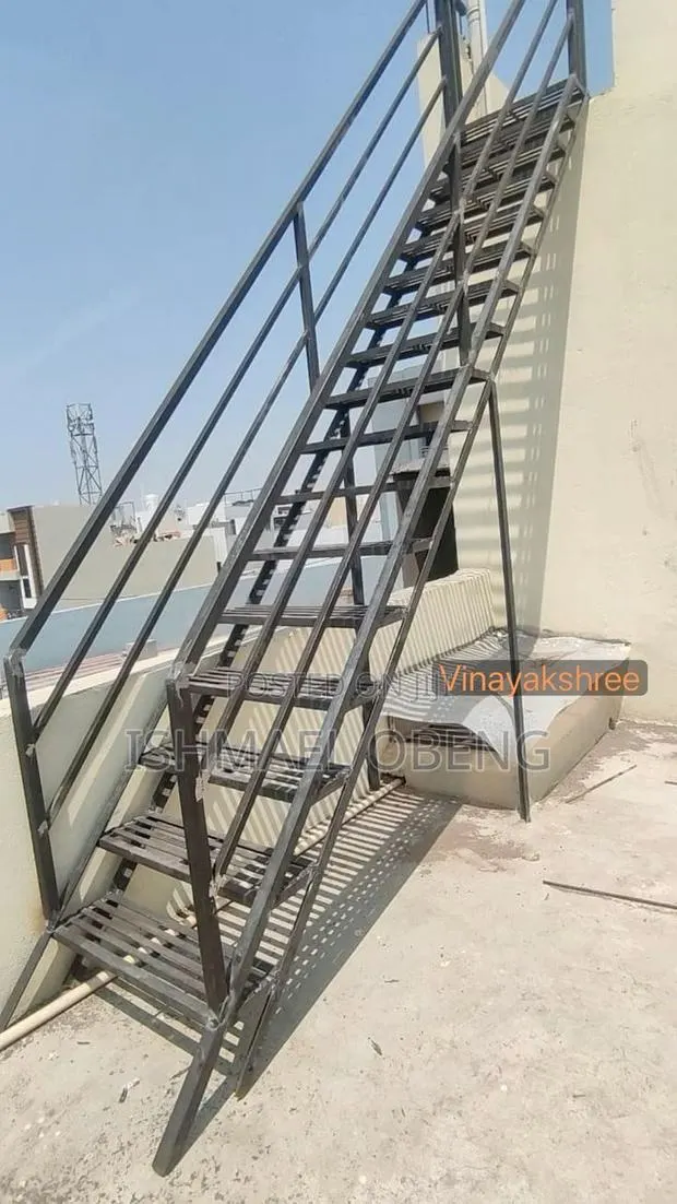 Welder (Outside Stair Case) · Photo 1