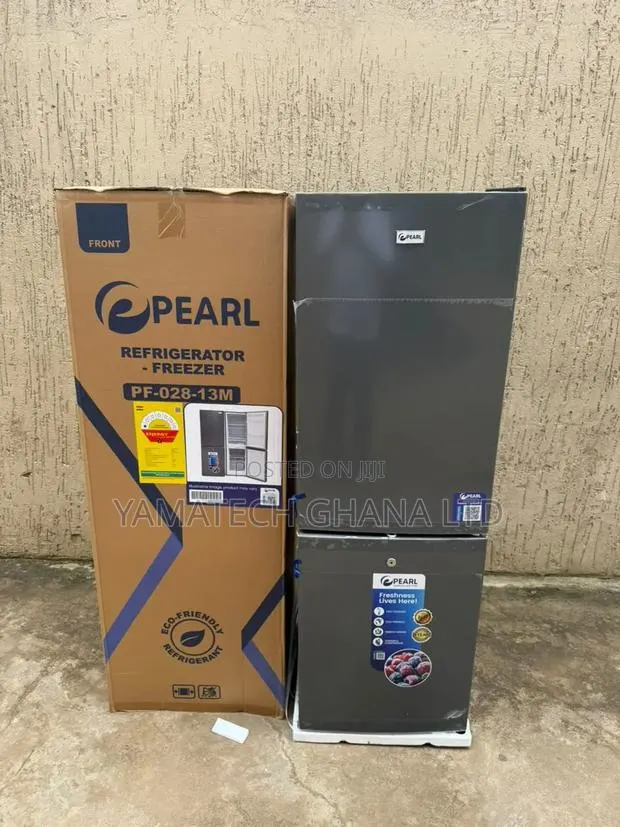 Pearl 157 Litre Bottom Freezer Refrigerator With 3 Drawers · Photo 1